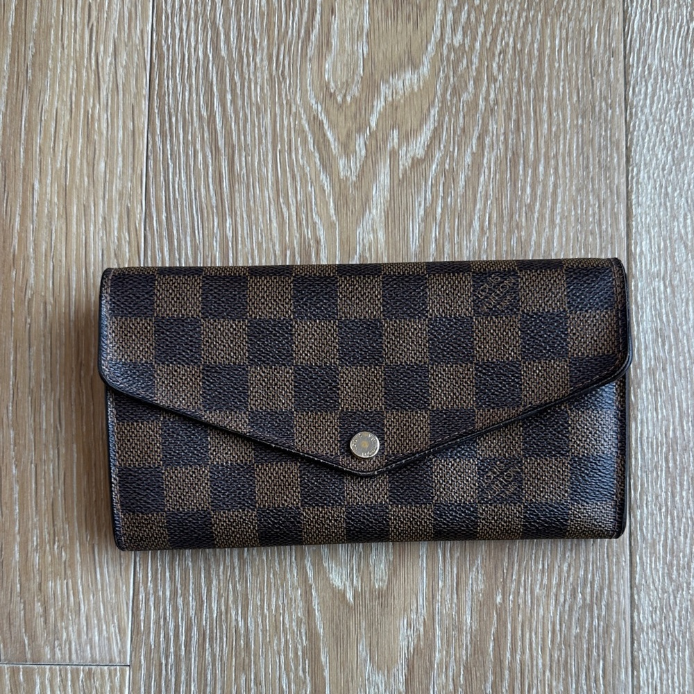 Louis Vuitton Sarah Wallet